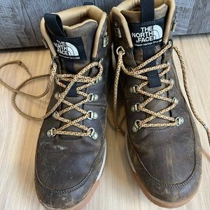 Northface Men’s Waterproof Hiking Boots